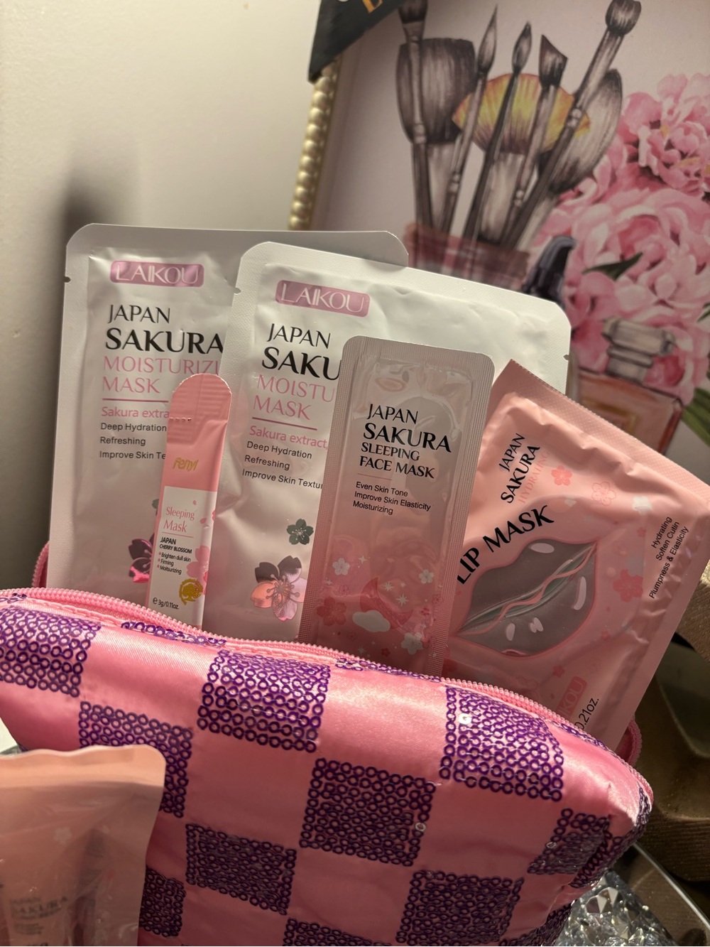 Japan Sakura Pink Travel Kit & Pink Checkered Cosmetic Bag NWT - Picture 4 of 6